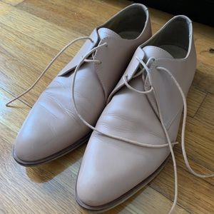 Everlane Oxford